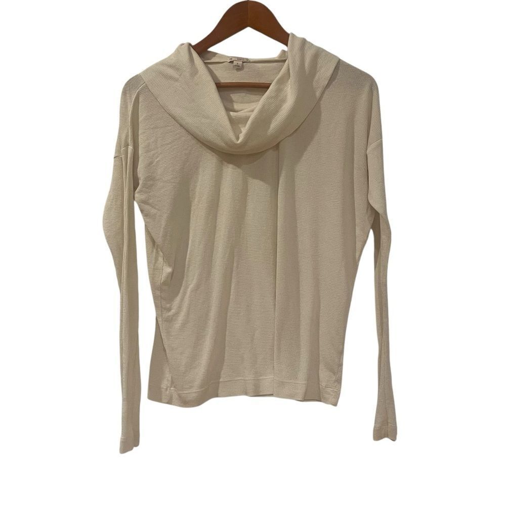 3 for $30! Gap waffle off‎ white waffle long sleeve tee